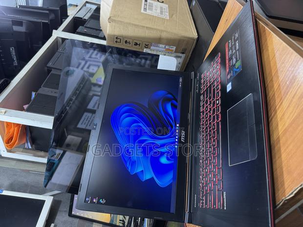 Laptop MSI GE62VR 7RF Apache Pro 32GB Intel Core I7 HDD+SSD 1T photo 4