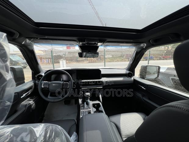 New Toyota Land Cruiser Prado 2.8 2025 Gray photo 11