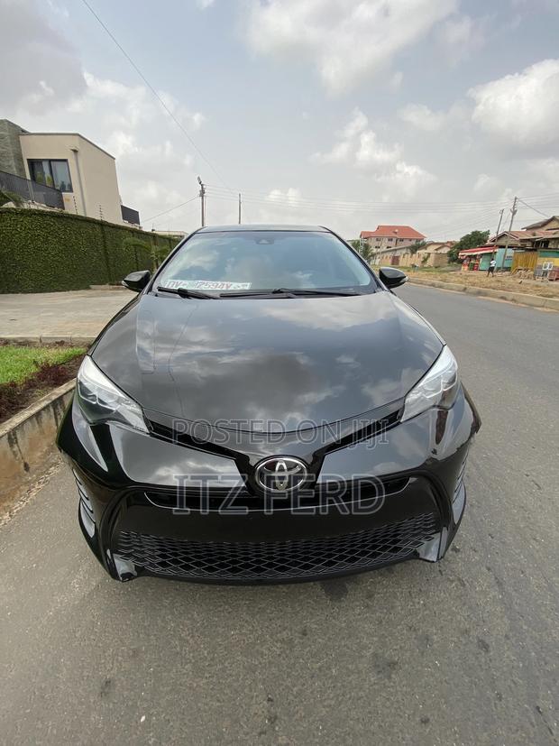 Toyota Corolla SE (1.8L 4cyl 2A) 2018 Black