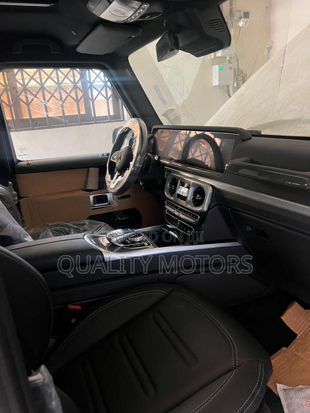 New Mercedes-Benz G-Class G 500 2024 Green photo 7