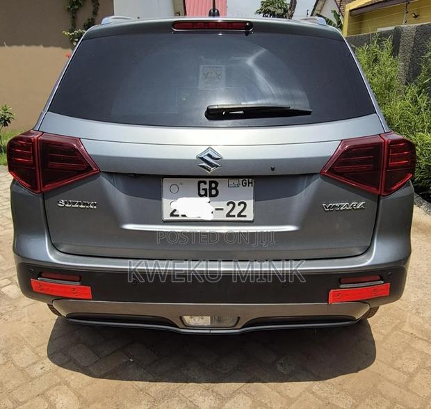 Suzuki Vitara 2022 Gray photo 3
