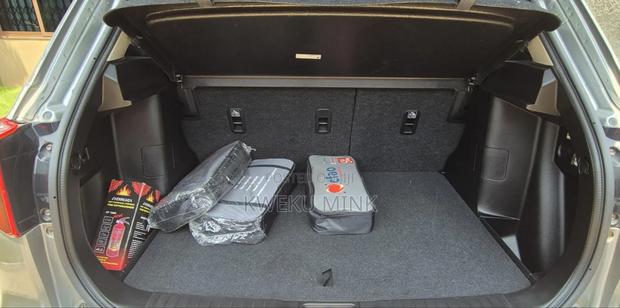 Suzuki Vitara 2022 Gray photo 6