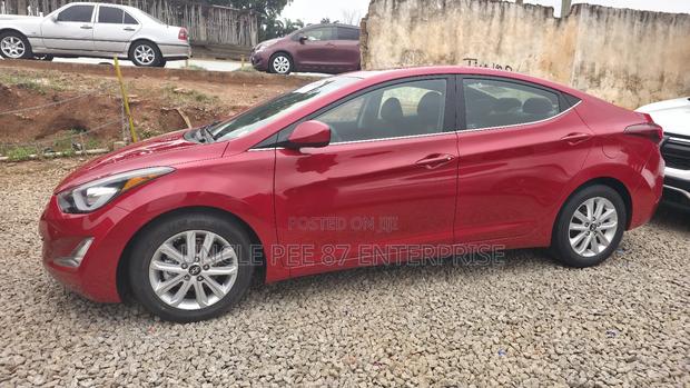 Hyundai Elantra Limited Sedan FWD (1.8L 4cyl 6A) 2016 Red photo 5
