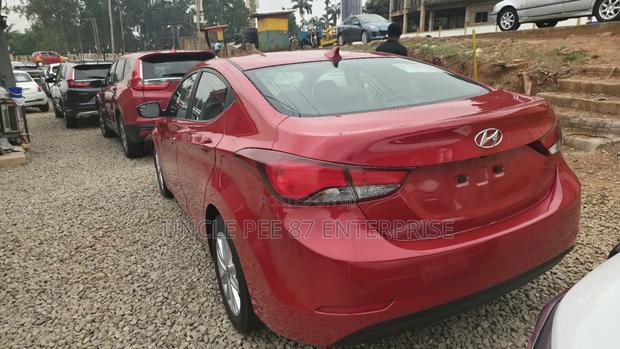 Hyundai Elantra Limited Sedan FWD (1.8L 4cyl 6A) 2016 Red photo 11