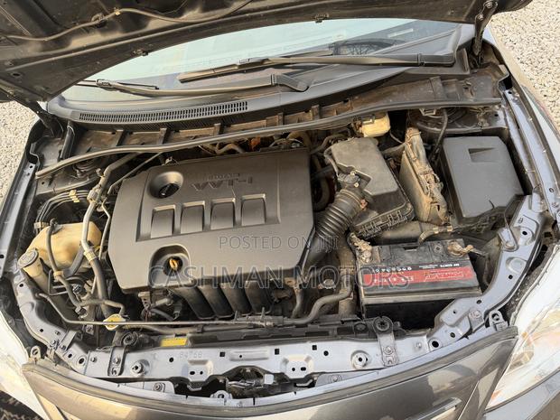 Toyota Corolla 2012 Gray