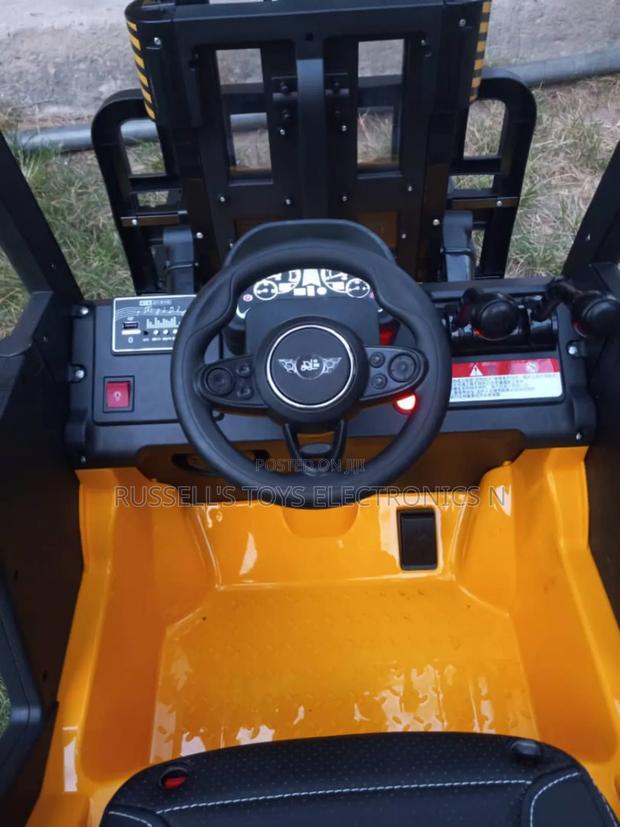 Children Electric Forklift - Rechargeable With Remote Control photo 3
