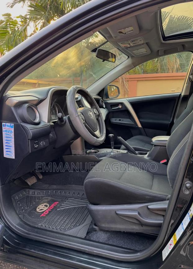 Toyota RAV4 XLE 4dr SUV AWD (2.5L 4cyl 6A) 2014 Black