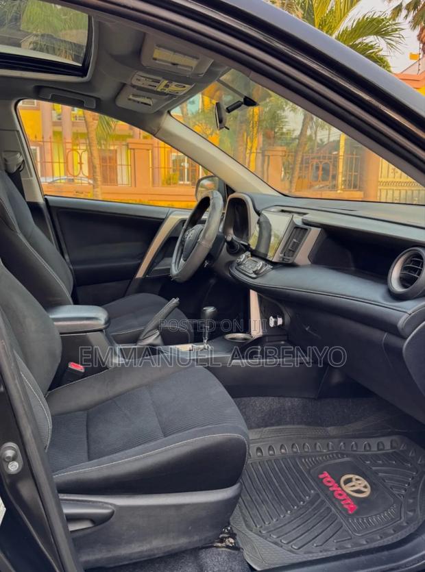 Toyota RAV4 XLE 4dr SUV AWD (2.5L 4cyl 6A) 2014 Black