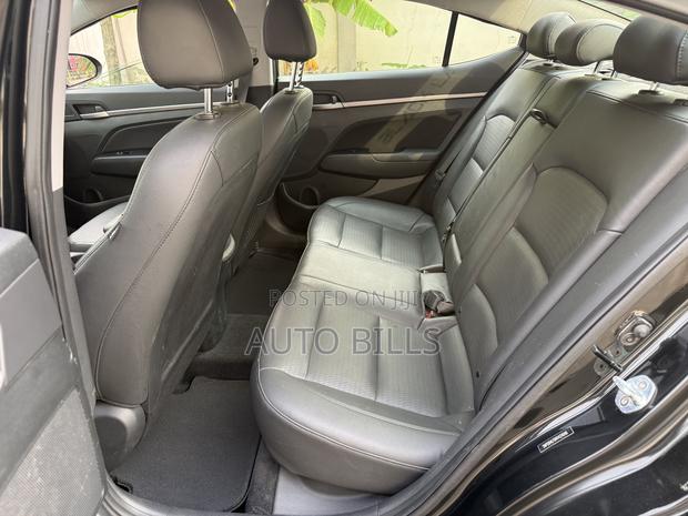 Hyundai Elantra Limited 2019 Black
