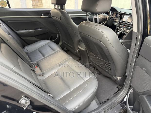 Hyundai Elantra Limited 2019 Black
