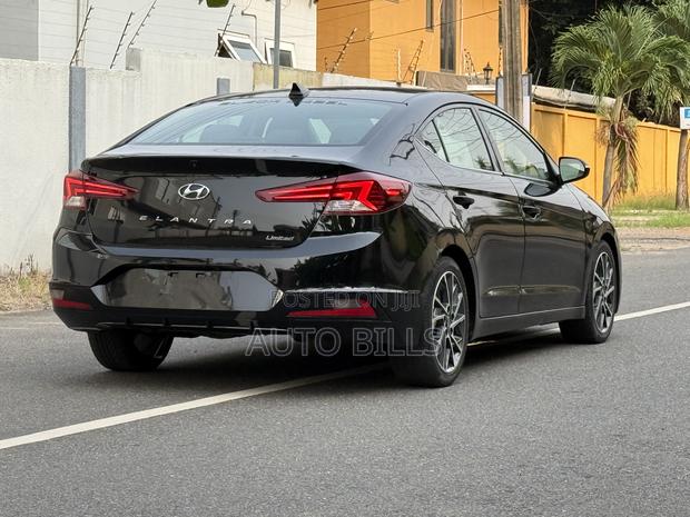 Hyundai Elantra Limited 2019 Black