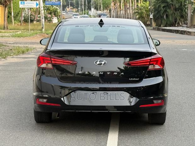 Hyundai Elantra Limited 2019 Black