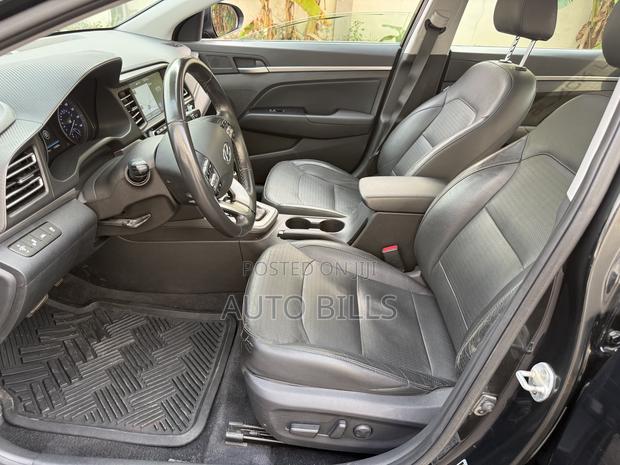Hyundai Elantra Limited 2019 Black