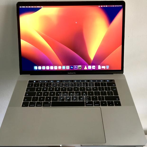 Laptop Apple MacBook Pro 2017 16GB Intel Core I7 SSD 256GB