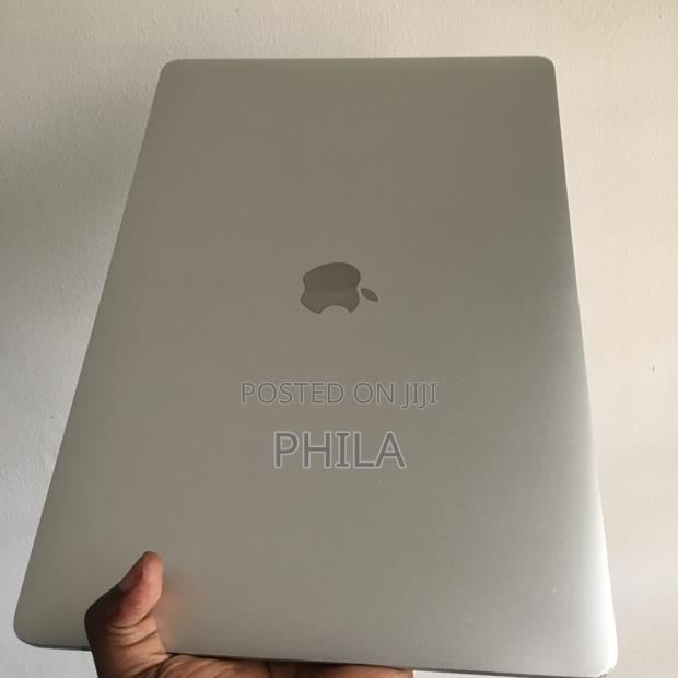 Laptop Apple MacBook Pro 2017 16GB Intel Core I7 SSD 256GB photo 5
