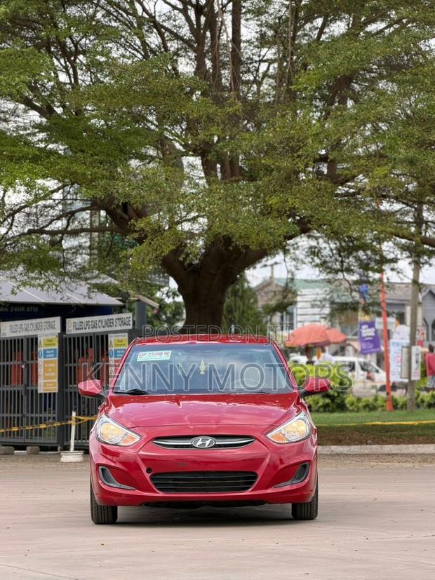 Hyundai Accent SE Sedan 2017 Red