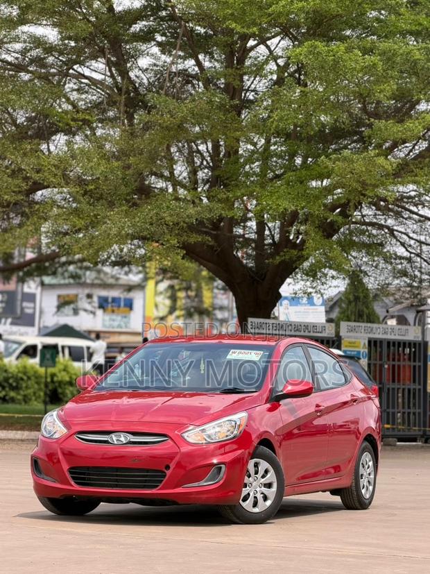 Hyundai Accent SE Sedan 2017 Red photo 3