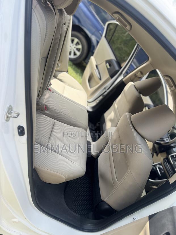 Honda Accord 2017 White photo 6