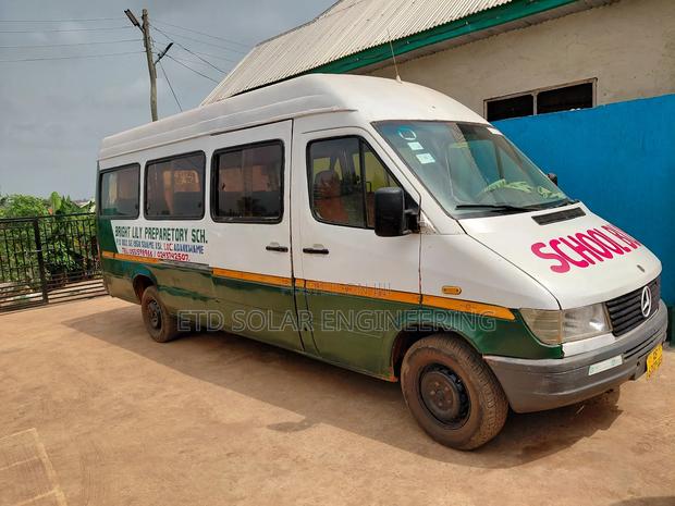 Mercedes-Benz Sprinter 2005 White photo 5