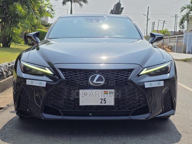 Lexus IS 2022 Black