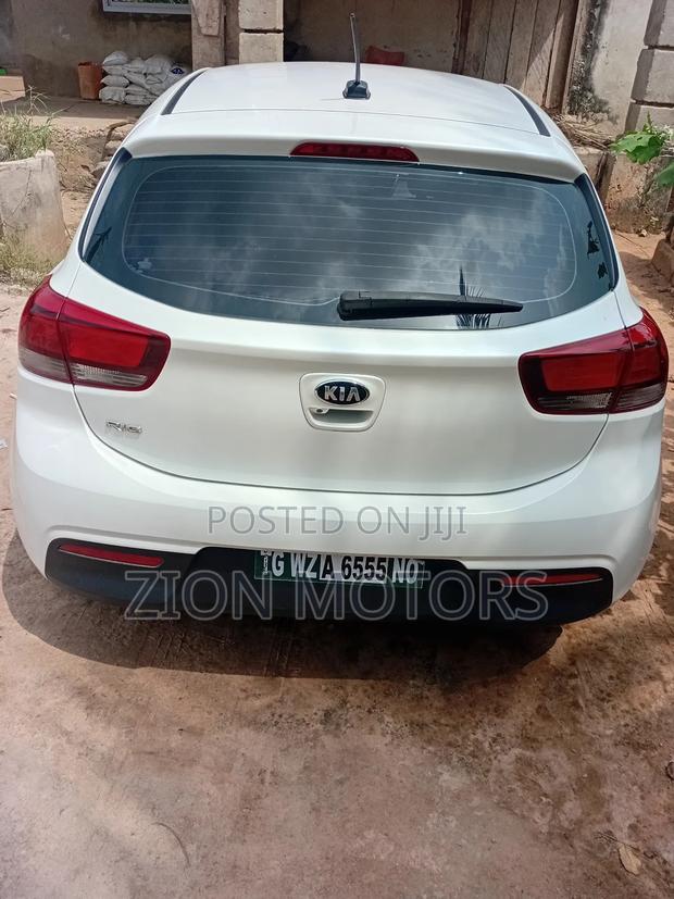 Kia Rio EX Hatchback 2018 Gray