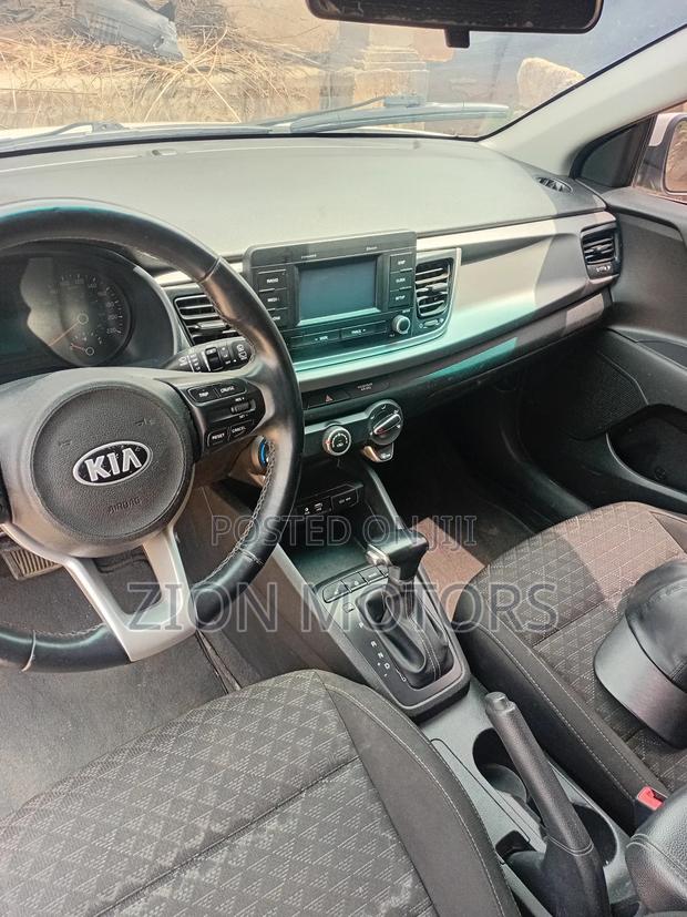 Kia Rio EX Hatchback 2018 Gray