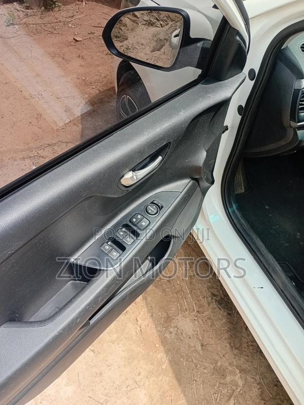 Kia Rio EX Hatchback 2018 Gray