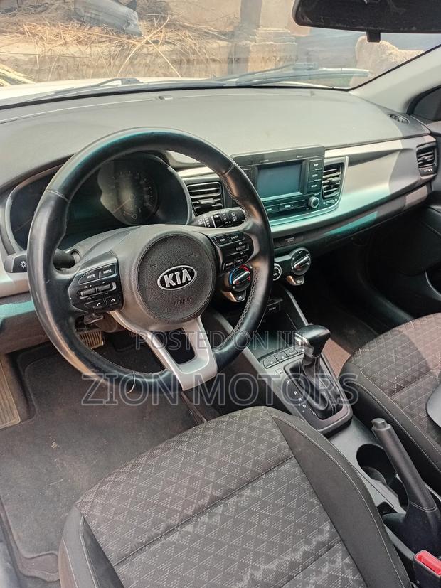 Kia Rio EX Hatchback 2018 Gray