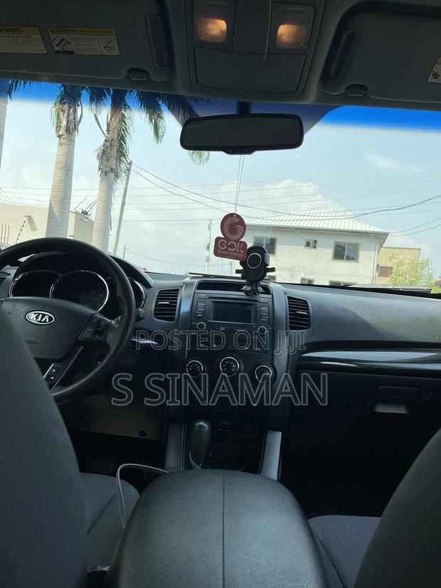 Kia Sorento LX 2012 Black