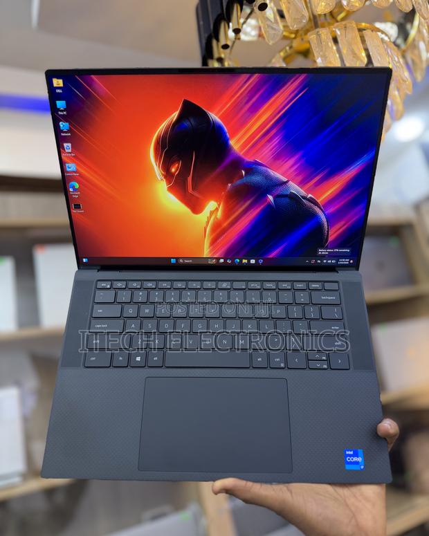 Laptop Dell Precision 5570 32GB Intel Core i7 SSD 512GB