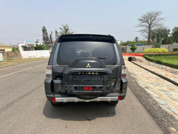 Mitsubishi Pajero V80 3.5 V6 GL/GLS 2019 Brown photo 9