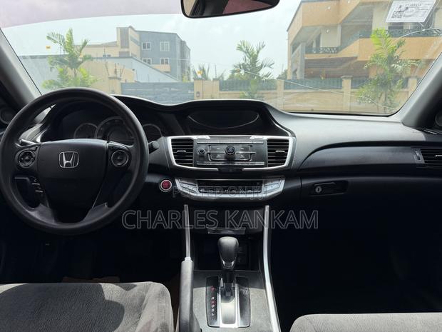 Honda Accord EX-L 4dr Sedan (2.4L 4cyl CVT) 2015 Black photo 4