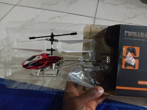 Helicopter With Lights and Remote Control Forsale photo 3