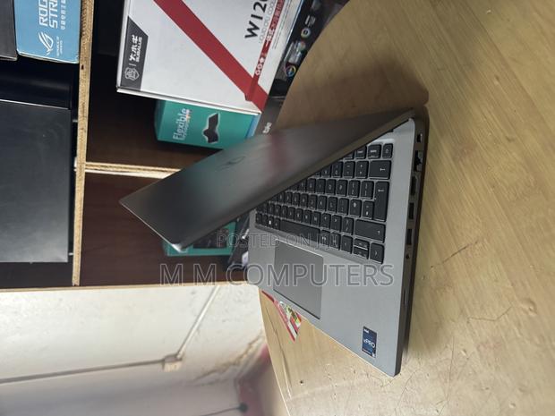 Laptop Dell Latitude 5430 16GB Intel Core I5 eMMC 512GB photo 2