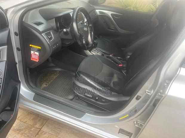 Hyundai Elantra 2013 Silver photo 2