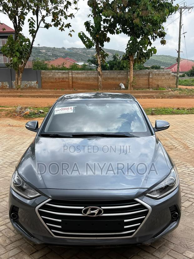 Hyundai Avante 2018 Gray