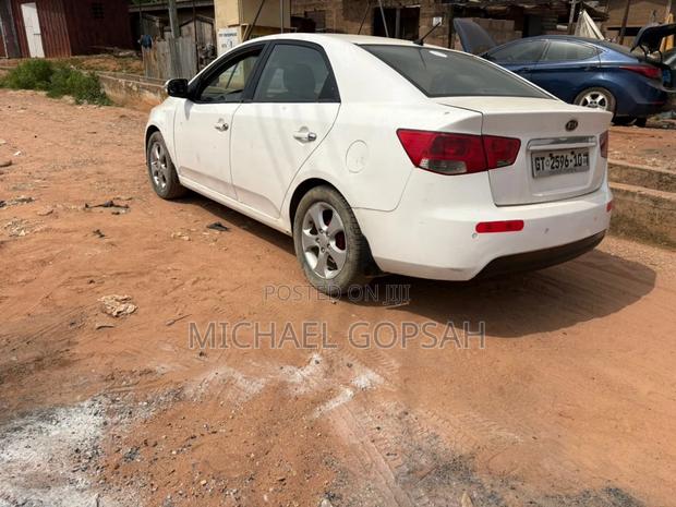 Kia Cerato 2010 White