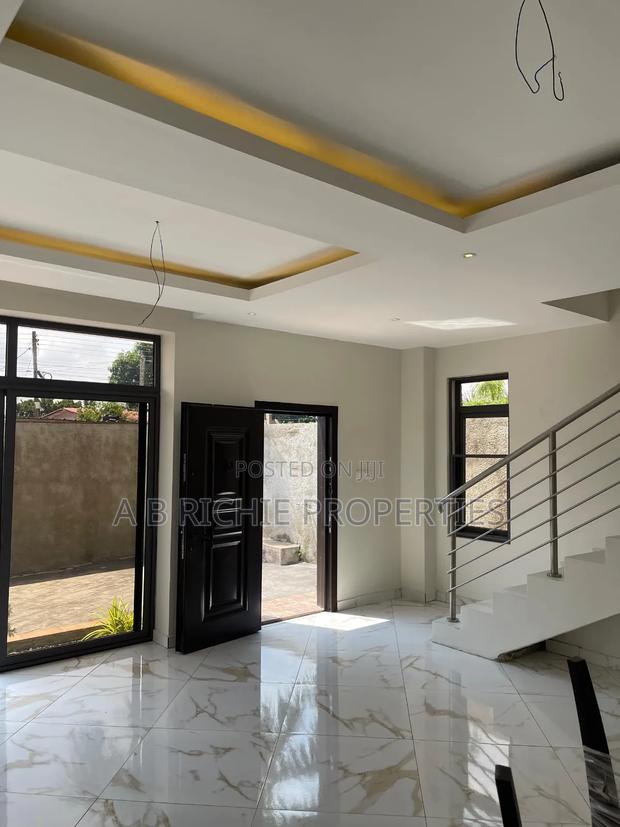 3bdrm Townhouse / Terrace in Ab Richie Properties, Abelemkpe for rent · Photo 4