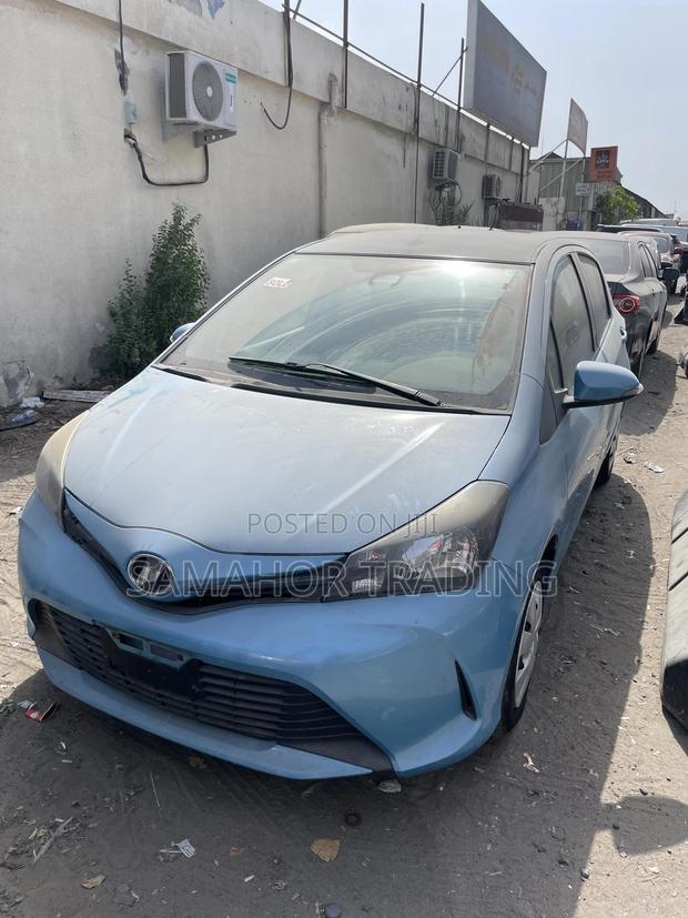 Toyota Vitz 1.3 AWD 3dr 2015 Blue
