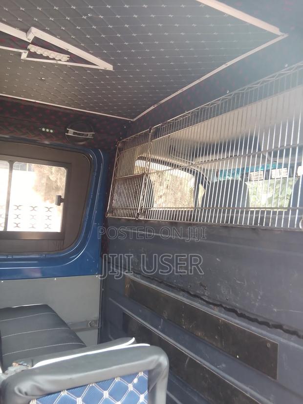 Mercedes-Benz Sprinter 2012 Blue photo 10