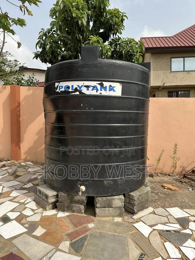 Black Polytank photo 3
