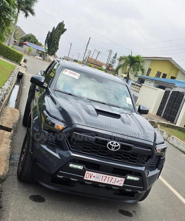 Toyota Tacoma SR5 XtraCab 6' Bed AT 2024 Gray