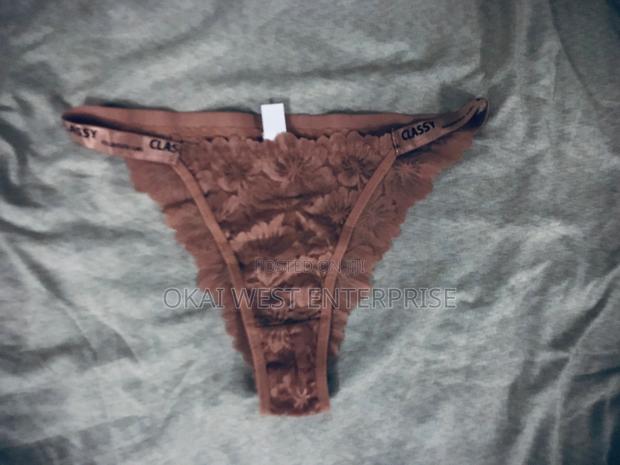 Elegant Floral Lace Thong 3pieces - Comfort Meets Chic Style