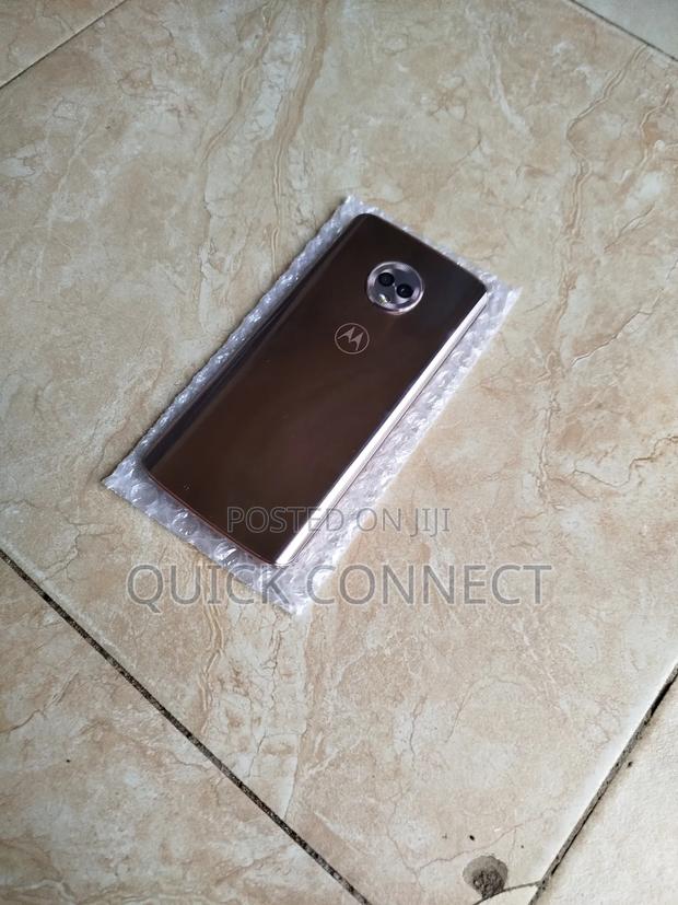Motorola Moto G6 32 GB Gold photo 3