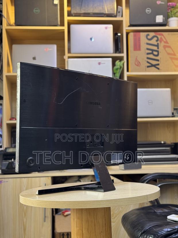 Samsung S32e590c 31.5′′ Curved Monitor | Full Hd | Va Panel photo 2