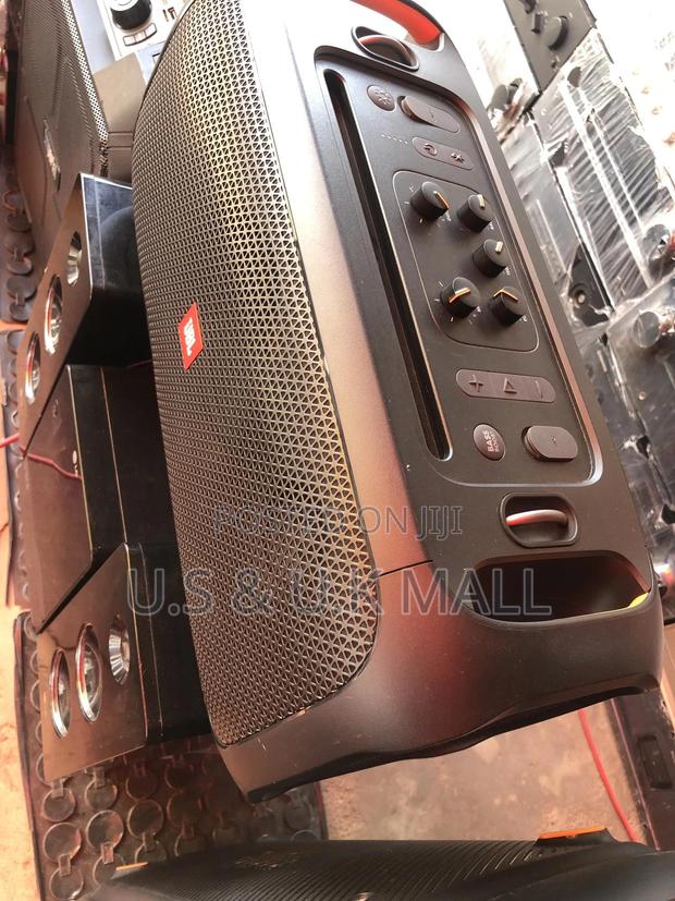 Preowned JBL Party Box on the Go Bluetooth Speaker Instock photo 4