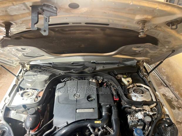 Mercedes-Benz E200 2014 Silver