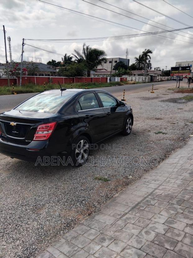 Chevrolet Sonic LT 2019 Black photo 5