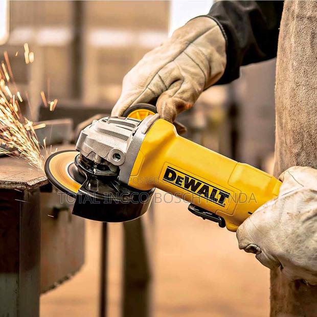 Dewalt 2000watt Grinder photo 2