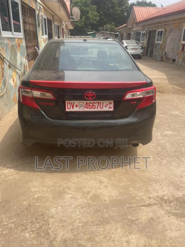 Toyota Camry SE Sport 4dr Sedan w/Prod. End 11/13 (2.5L 4cyl 6A) 2014 photo 2